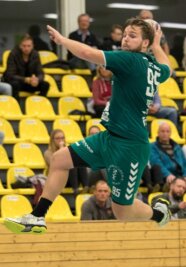 Mit Handballgott gegen Favoriten - Mit Schwung ins erste Heimspiel: Jens Tieken. Der Rückraumspieler war im Vorjahr einer der Besten gegen Bad Blankenburg. 