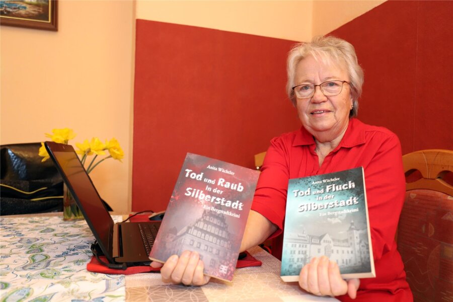 Mörderisches Freiberg: Krimi-Autorin Anita Wächtler signiert auf dem Christmarkt ihre Bücher - Anita Wächtler hat neben ihren ersten beiden Krimis nun einen dritten fertiggestellt.