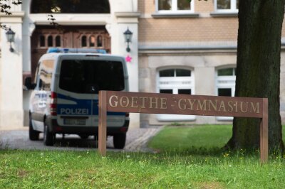 Morddrohungen am Auerbacher Gymnasium: Zweiter Verdächtiger auf freiem Fuß - 