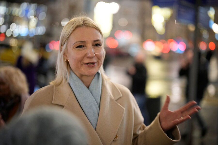 Moskau listet Dunzowa als "ausländische Agentin" - Hatte bei der Präsidentenwahl am 17. März gegen Wladimir Putin antreten wollen: Jekaterina Dunzowa.