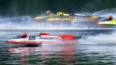Motorbootrennen in Kriebstein: WM-Titel bleibt in Deutschland - Der 35-jährige René Behncke (Startnummer 109) gewann die Weltmeisterschaft im Motorbootrennen der Klasse O 350.