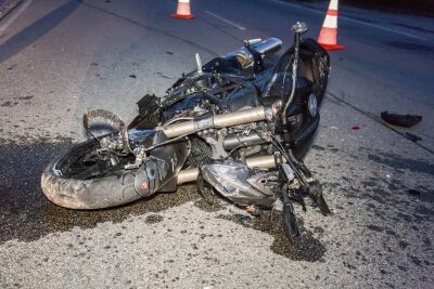 Motorradfahrer bei Unfall in Antonsthal verletzt - Der Motorradfahrer erlitt bei dem Unfall schwere Verletzungen.