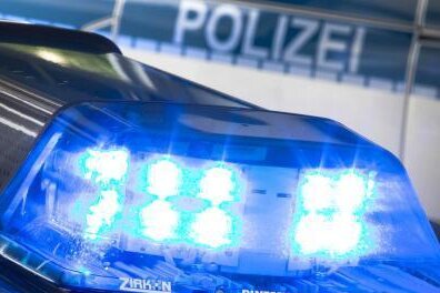 Motorradfahrer stirbt nach Unfall bei Stollberg - 