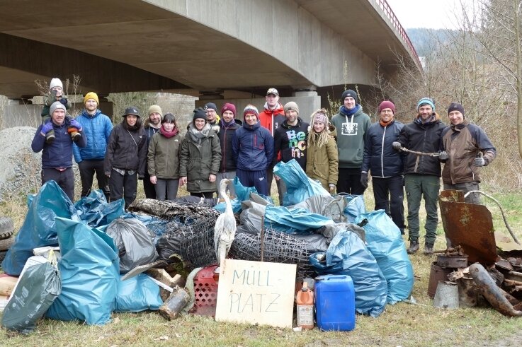 Die Helfer, die am Umwelttag des Shred-Erz-Vereins mit anpackten, sammelten diesmal wieder mehr als 1,5 Tonnen Müll. 