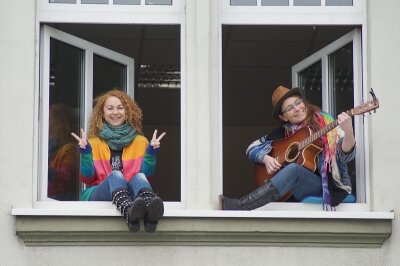 Murmelmädchen machen musikalisch Mut - Das Kirchberger Duo "Murmelmädchen". 