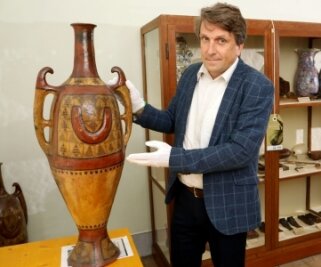 Museum bekommt einen neuen Katalog - Die Amphore, die zu den rund 50.000 Exponaten im Museum und Naturalienkabinett gehört, stammt nach Aussage von Fachmann Lutz Mükke aus dem Kabylei-Gebirge in Algerien. 