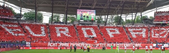 Die Anhänger von RB Leipzig hören am Mittwoch vor der Partie gegen die AS Monaco zum ersten Mal im eigenen Stadion die Champions-League-Hymne.