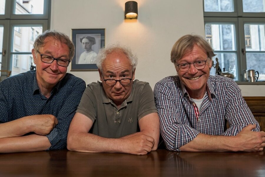 Peter Kube, Tom Pauls und Jürgen Haase machen seit 40 Jahren als Zwinger-Trio die Bühnen und Säle Sachsens unsicher. 