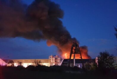 Am Samstagabend war auf dem Gelände der Recyclingfirma Pyral ein Feuer ausgebrochen.