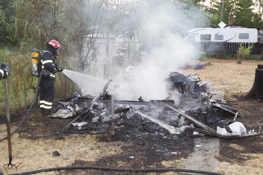 Nach Angriff auf Gartenprojekt für Geflüchtete: Staatsschutz nimmt Brandstifter ins Visier - 