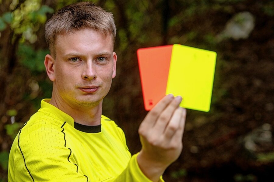 Der Syrauer Fußball-Schiedsrichter Christian Baer musste einem Unterlosaer Spieler die Gelb-Rote-Karte zeigen. Dafür wurde er anschließend attackiert.