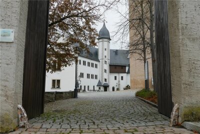 Nach Blitzschlag: Feueralarm im Zschopauer Schloss - Schloss Wildeck. Foto: Andreas Bauer/Archiv