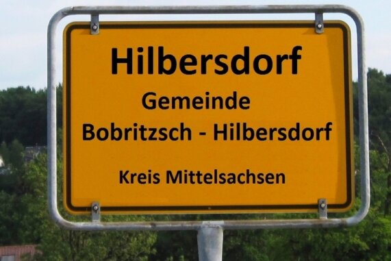 Nach der Fusion: Streit um 21 Buchstaben - So soll das künftige Ortseingangsschild in den Bobritzsch-Hilbersdorfer Ortsteilen aussehen. Doch gegen den Doppelnamen regt sich Widerstand.