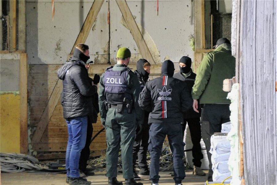 Nach Drogenrazzia in Colditz: Strafverfolger ermitteln weiter - Ende März durchsuchten Einsatzkräfte auch ein Objekt in Hohnbach. Drei Männer aus Colditz sitzen seither in U-Haft. 