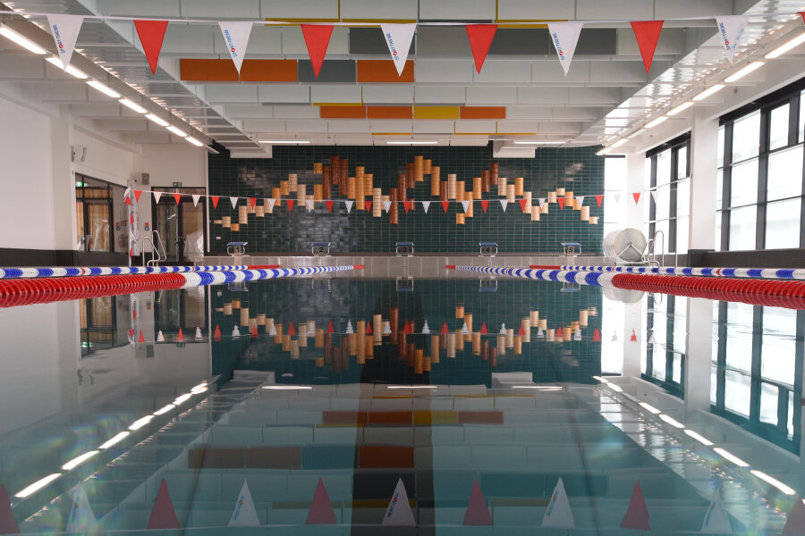 Nach fast zwei Jahren: Schwimmhalle Gablenz wird wiedereröffnet - 