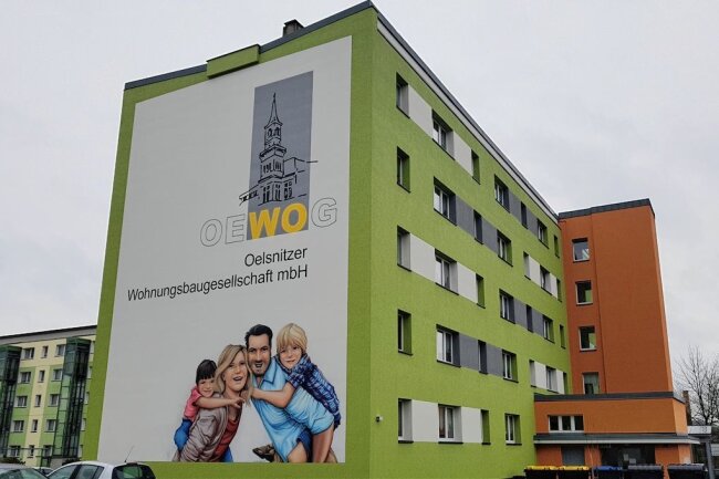Nach Geschäftsführer-Absetzung: Oelsnitzer Wohnungsunternehmen stoppt Luxuswohnungen - Das kommunale Oelsnitzer Wohnungsunternehmen braucht einen neuen Geschäftsführer. 