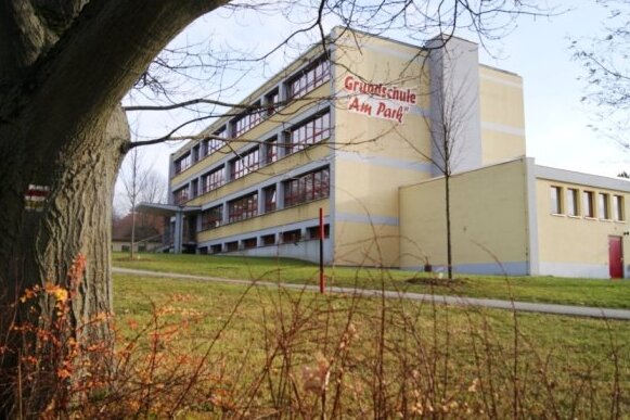 Nach Grippe-Schließung: Grundschule in Lengenfeld öffnet wieder - In der Grundschule "Am Park" in Lengenfeld findet nach Schließtagen aufgrund von Grippefällen ab Donnerstag wieder Unterricht statt. 