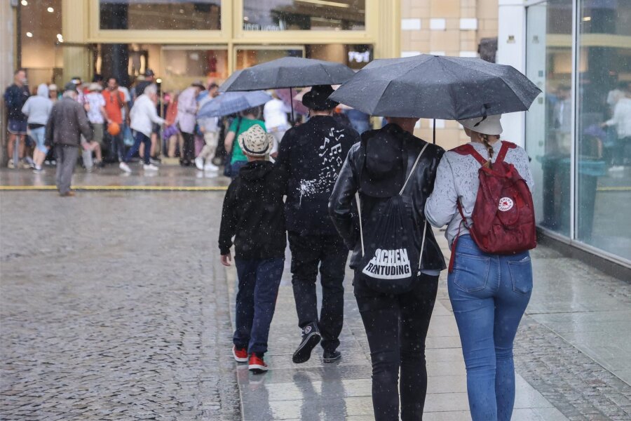 Nach Hochwasserwarnung für Chemnitz: Tierparkfest und andere Veranstaltungen abgesagt - Für Chemnitz wird in den kommenden Tagen teilweise ergiebiger Regen erwartet.
