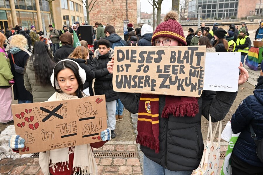 Nach längerer Pause: In dieser Woche wieder Klimastreik in Chemnitz - Klimastreik in der Innenstadt im Frühjahr 2023. In dieser Woche sind erstmals seit längerem wieder Kundgebungen geplant.