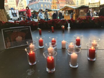 Nach Lkw-Todesfahrt in Berlin: Zwickauer Weihnachtsmarkt bleibt stumm - 
