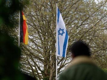 Nach Protesten zum Nahost-Konflikt: Wie geht man mit muslimischem Antisemitismus um? -            Nach den antisemitischen Vorfällen in Deutschland fordert der Bund Deutscher Kriminalbeamter Konsequenzen.