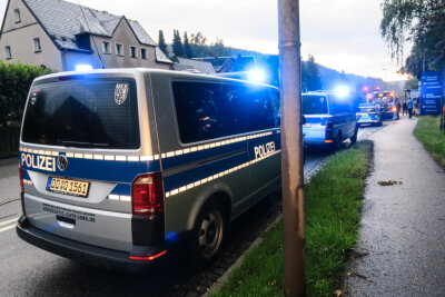 Polizeieinsatz nach dem Angriff vor einem Jahr in Schneeberg.