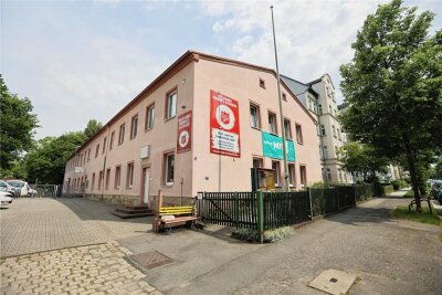 Nach Schüssen auf Sozialarbeiter der Heilsarmee: Tatverdächtiger ermittelt - Im Kinder-, Jugend- und Familienzentrum an der Horst-Menzel-Straße sind regelmäßig Gruppen Jugendlicher zu Gast.