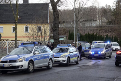 Nach Streit: Mehrere Polizeistreifen nach Ebersdorf alarmiert - 