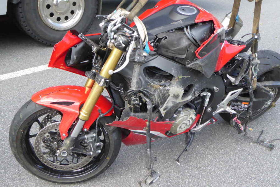 Nach Unfall auf S 258: Motorradfahrer stirbt an Verletzungen - 
