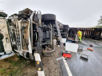 Nach Unfall: Bundesstraße 174 stundenlang gesperrt - 