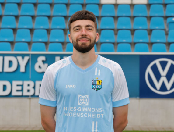 Dominik Pelivan verlängert seinen Vertrag beim Chemnitzer FC.