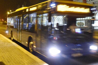Nachtbus-Fahrer in Chemnitz angespuckt und geschlagen - In den Nachtbuslinien kommt es immer wieder zu Auseinandersetzungen.