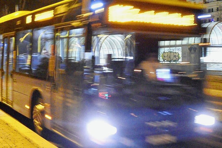 Nachtbusse in Plauen fahren verkürzt - Nachtbus im Einsatz.