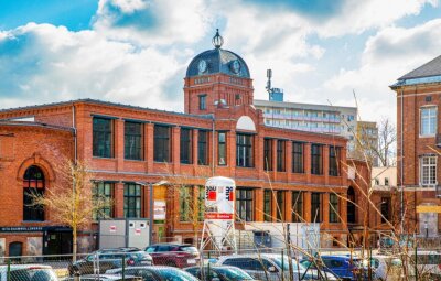 Nächste Etappe auf dem Weg zum neuen Rathaus: der Boden - Das künftige Rathaus der Stadt Flöha soll voraussichtlich im Herbst bezugsfertig sein. 