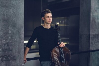 Nächstes Sinfoniekonzert der Vogtland Philharmonie wartet mit einer Uraufführung auf - Der junge Cellist Sebastian Fritsch wird als Solist des sechsten Sinfoniekonzerts erwartet. 