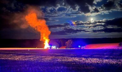 Nächtlicher Feuerschein in Mülsen - 