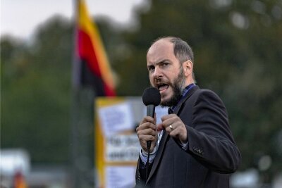 Neonazi soll Referendariat nicht bei rechtsextremem Anwalt in Chemnitz machen dürfen - Martin Kohlmann - Rechtsanwalt und Vorsitzender der "Freien Sachsen"