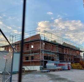 Neubau in Alberoda schreitet voran - Die Arbeiten am neuen Standort für das THW Aue-Schwarzenberg gehen planmäßig voran. 