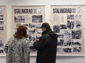 Neue Ausstellung erinnert an Schlacht um Stalingrad - Seltene Fotos und Dokumente zur Schlacht um Stalingrad sind derzeit in Chemnitz zu sehen.