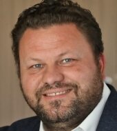 Neue Firma schwingt im Rathaus den Besen - Lars Kluge - Oberbürgermeister Hohenstein-Ernstthal