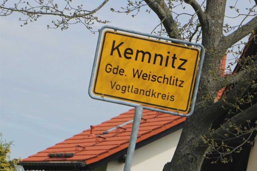 Neue Garagentore für Bauhof in Kemnitz günstiger als geplant - Der Weischlitzer Bauhof hat in Kemnitz eine Außenstelle.