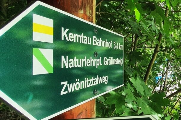 Neue Ideen für touristische Schmuckstücke im Erzgebirge - Der Naturlehrpfad in Richtung Kemtau beginnt direkt hinter dem Dittersdorfer Bahnhof. 