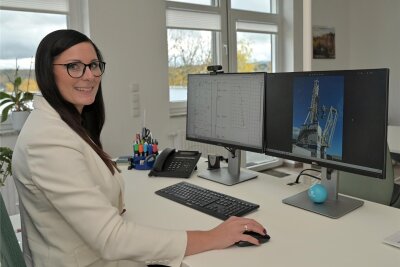 Neue Pläne für Geothermie im Erzgebirge - Janice Kaiser, die Geschäftsführerin der Stadtwerke Schneeberg, möchte in der Bergstadt ein Tiefengeothermie-Kraftwerk bauen.