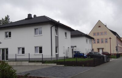 Neue Stadtvillen in Oelsnitz sind bezogen - 
