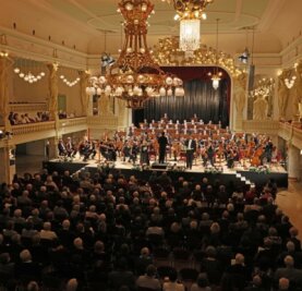 "Neue Welt" ab September wieder Veranstaltungsort - Die Clara-Schumann-Philharmoniker Plauen-Zwickau bei einem Konzert in der "Neuen Welt" in Zwickau.