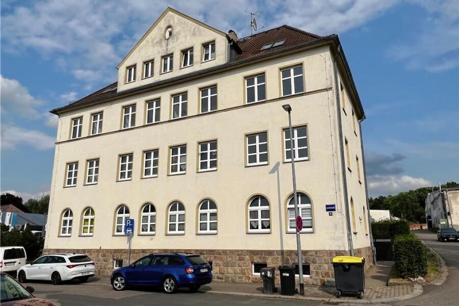 Neue Wohnungen für Asylbewerber sind in Frankenberg Stadtgespräch - Die städtische Wohnungsgesellschaft will dieses Haus in der Lerchenstraße an den Landkreis verkaufen. Dieser will in dort leer stehenden Wohnungen Asylbewerber unterbringen.