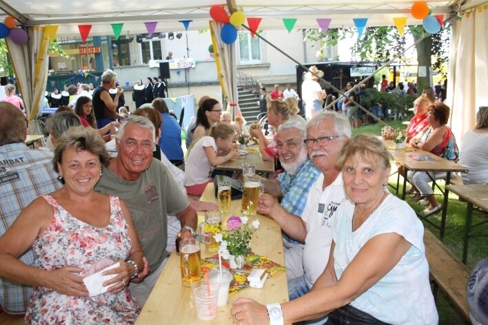 Neuer Anlauf für Dorffest in Lauterbach - Gäste aus Crimmitschau, Gablenz und Fraureuth feierten beim letzten Dorffest am 15. Juni 2019 mit. 