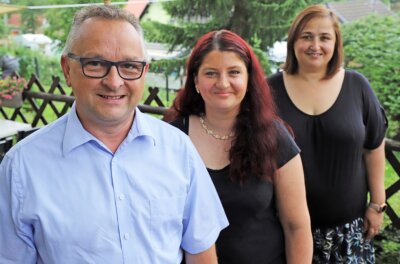 Neuer Heimatverein möchte alte Probleme lösen - Kati Kluge, Odette Lamkhizni und Udo Klemm (v. r.) bilden den Vorstand des neuen Heimatvereins Halsbach. 
