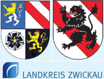 Neuer Landkreis ohne Wappen: Blaue Knospe statt brüllender Löwe - Die Wappen des Zwickauer Landes und des Chemnitzer Landes (oben) haben ausgedient. Seit dem 1. August aktuell: Das blaue Knospen-Logo der Stadt Zwickau.