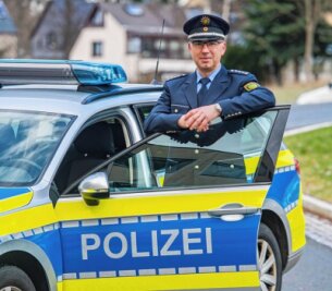 Neuer Revierleiter vor großem Pensum - Der Erste Polizeihauptkommissar André Regner wird ab dem 1. April neuer Revierleiter des Polizeireviers Aue. Seit 2015 leitete der 53-Jährige das Stollberger Revier. 